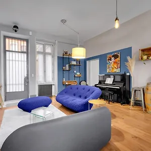 Bleu Du Maine - Elegant T3 Avec Terrasse Appartement
